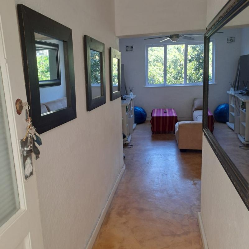 1 Bedroom Property for Sale in Green Point Western Cape